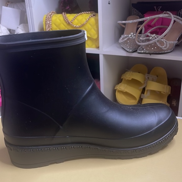 Micheal Kors ankle rain bootie - Picture 8 of 14